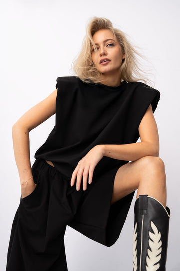SHOULDER T BLACK