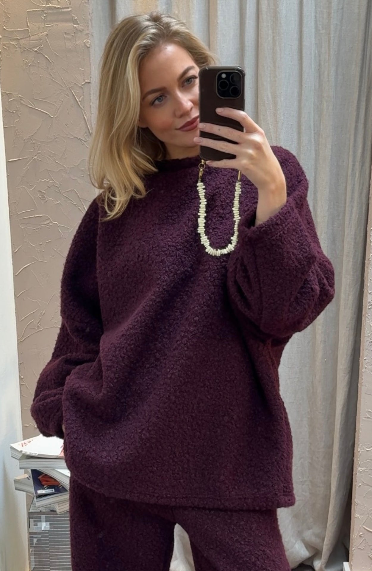 BOUCLÉ SWEATER