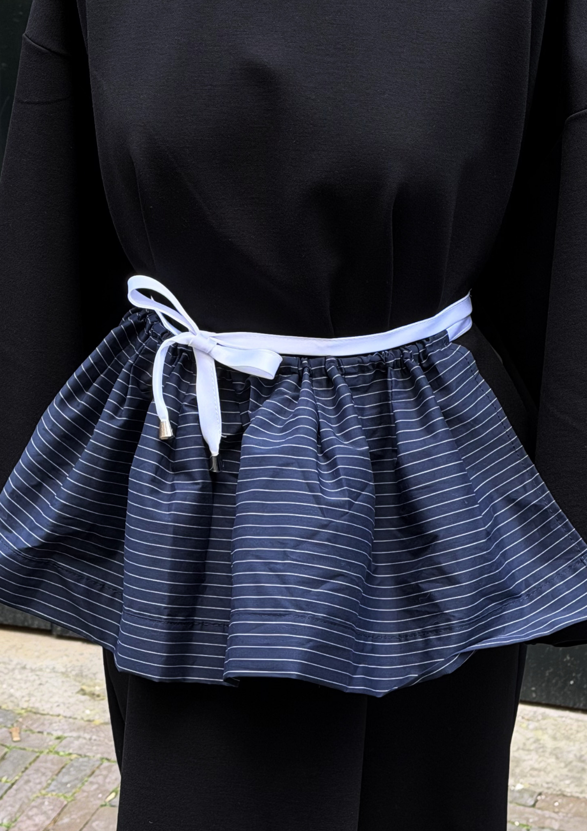 01/7 NOT A SKIRT