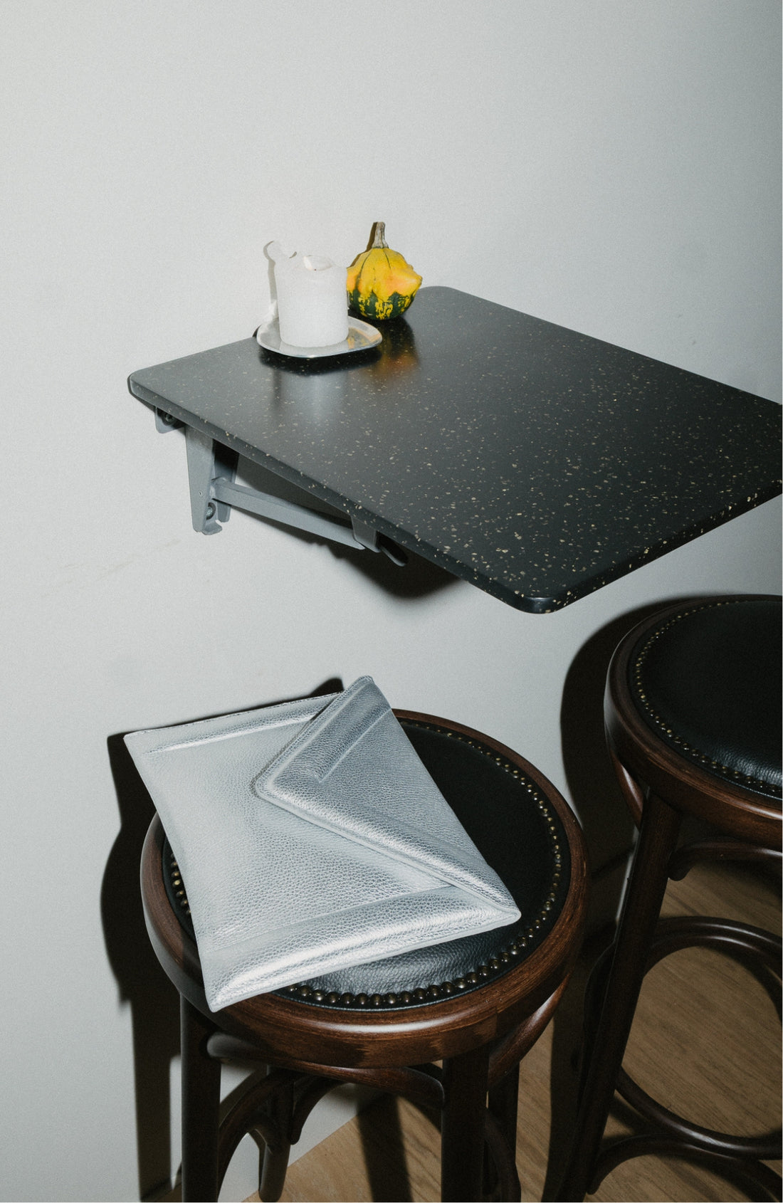 MIEKE DIERCKX | M CLUTCH - SILVER