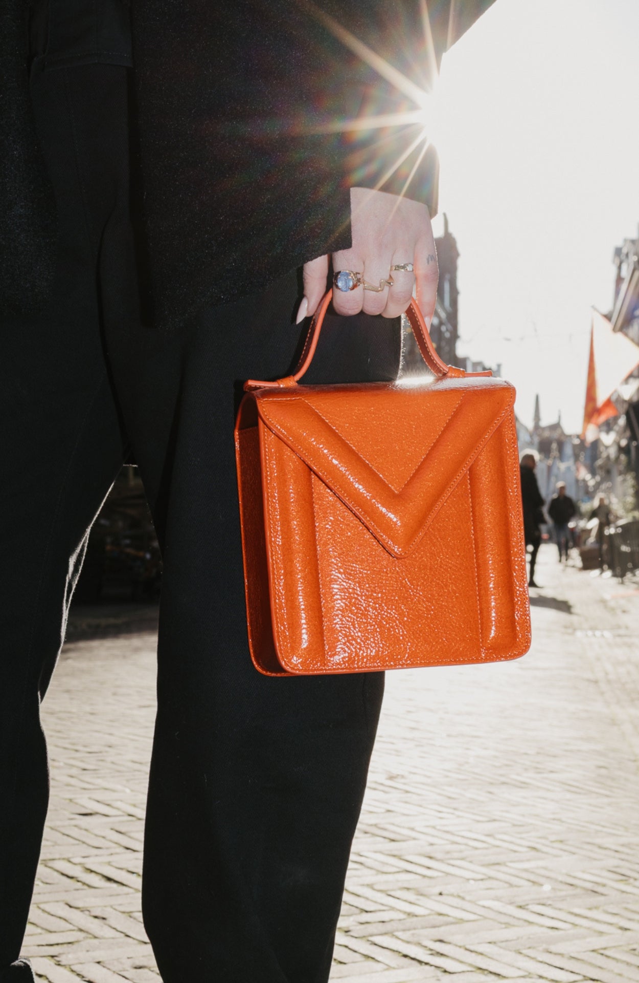 MIEKE DIERCKX | BOX BAG - GARNET