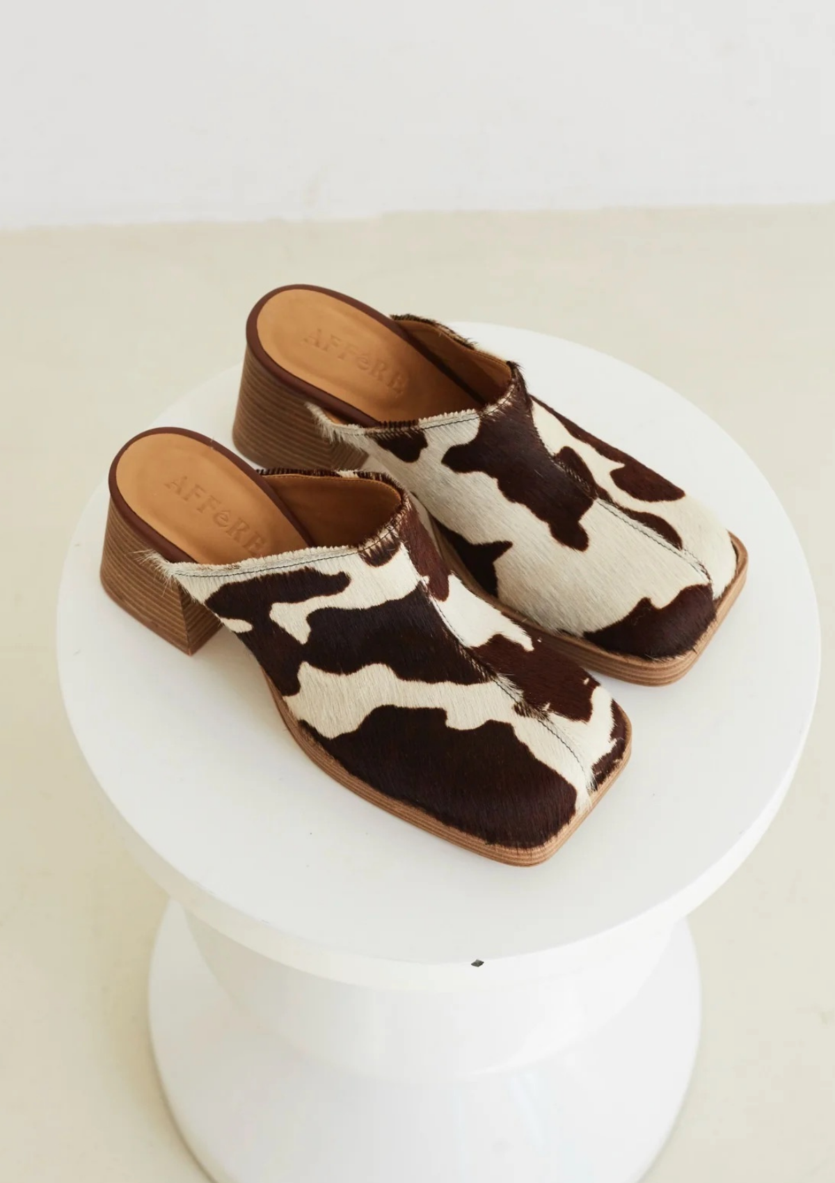 AFFÊRE | CLEO CLOG - CLASSY COW