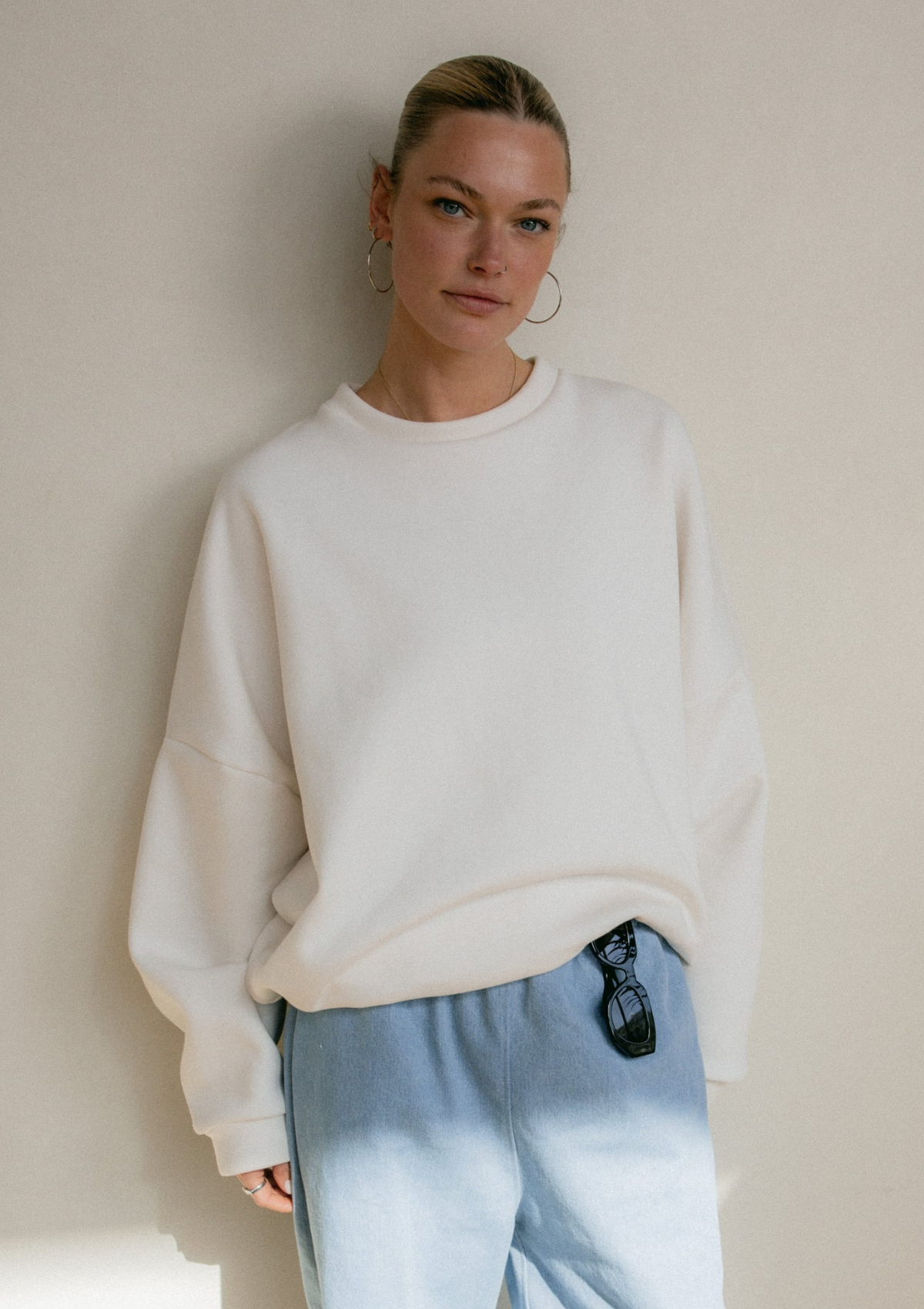 BASIC SWEATER