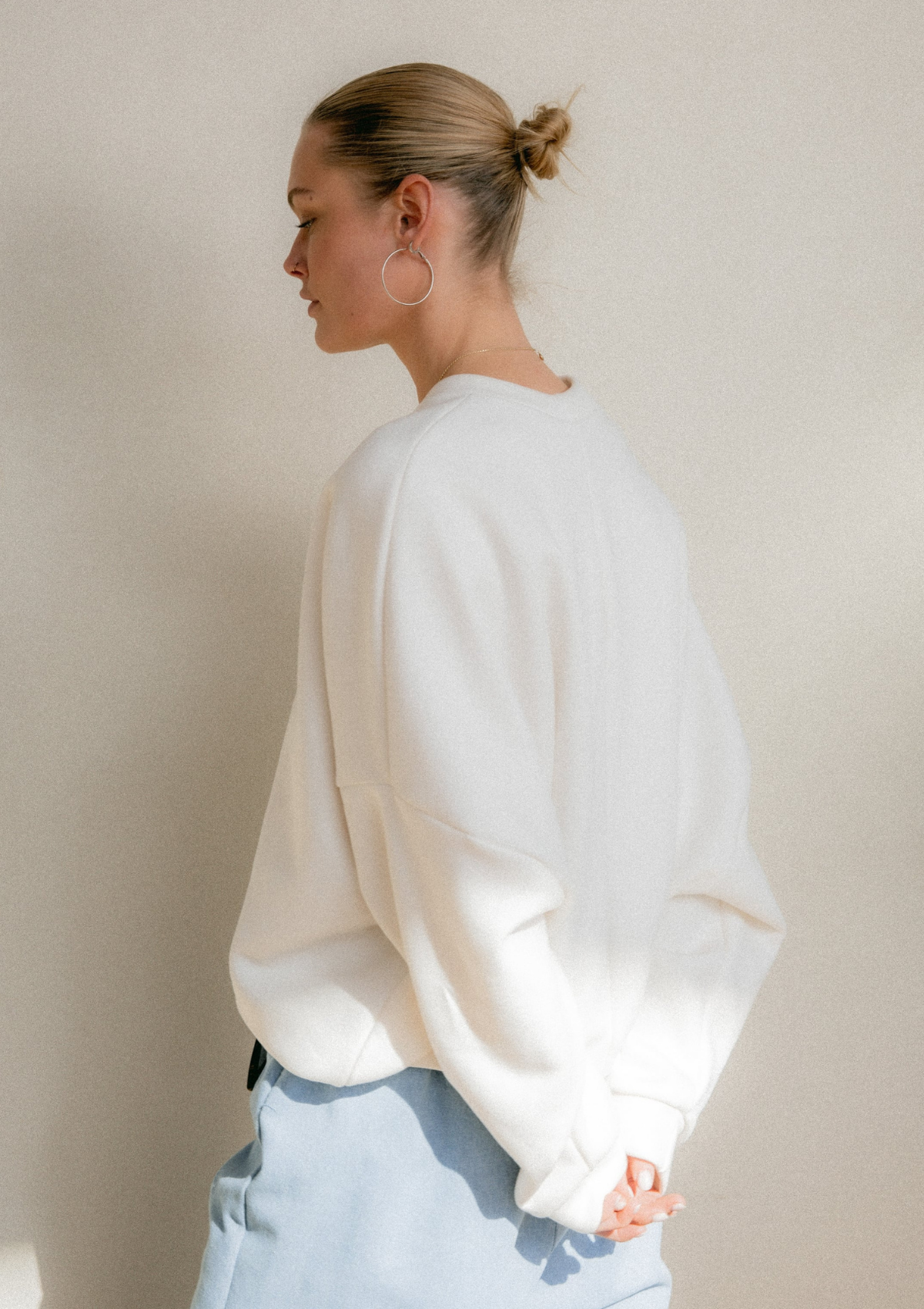 BASIC SWEATER