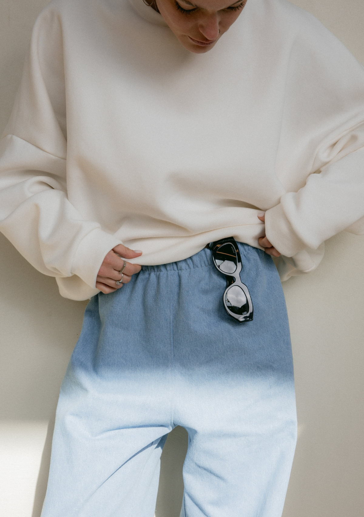 BASIC SWEATER