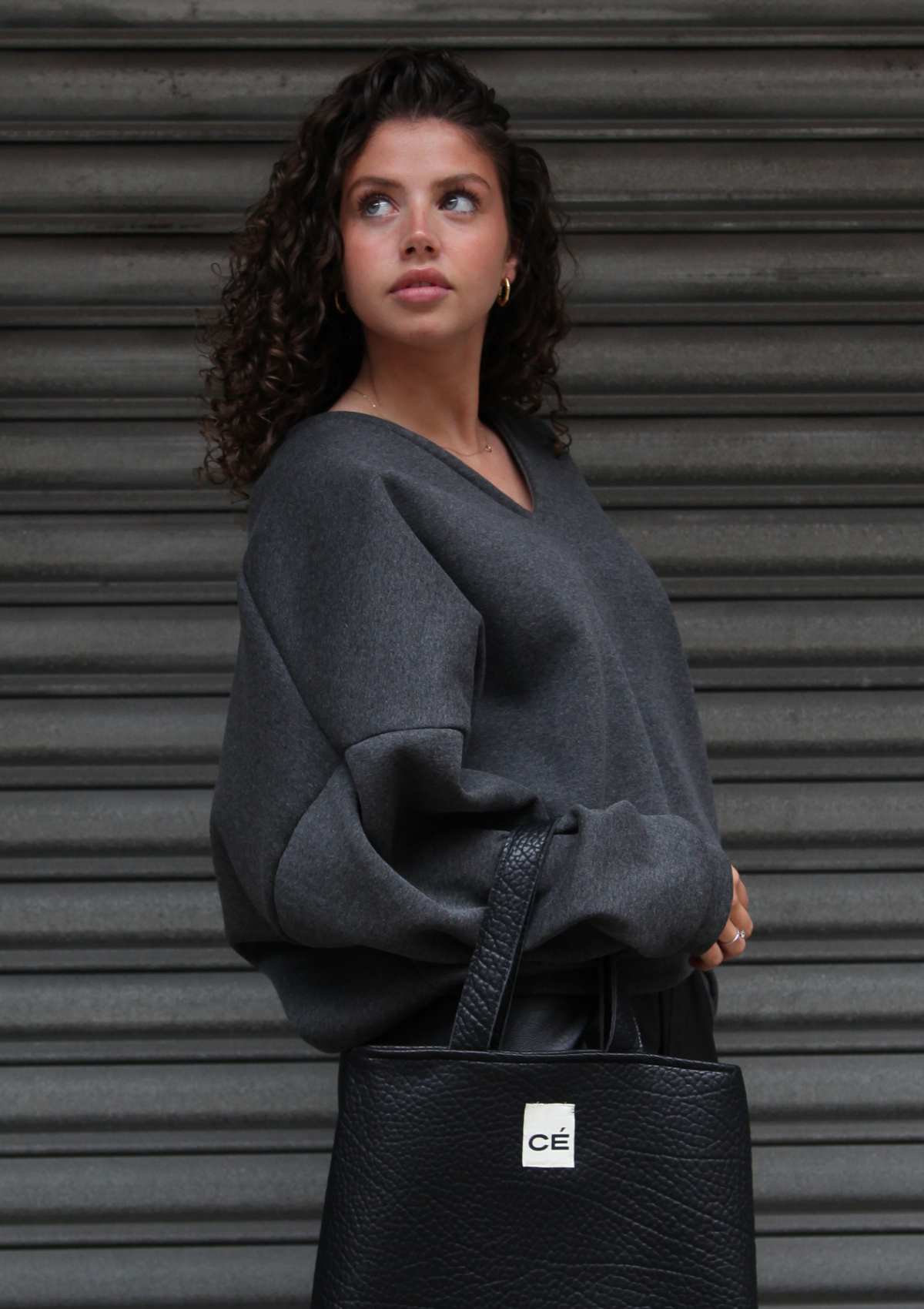 BOMBER SWEATER VNECK