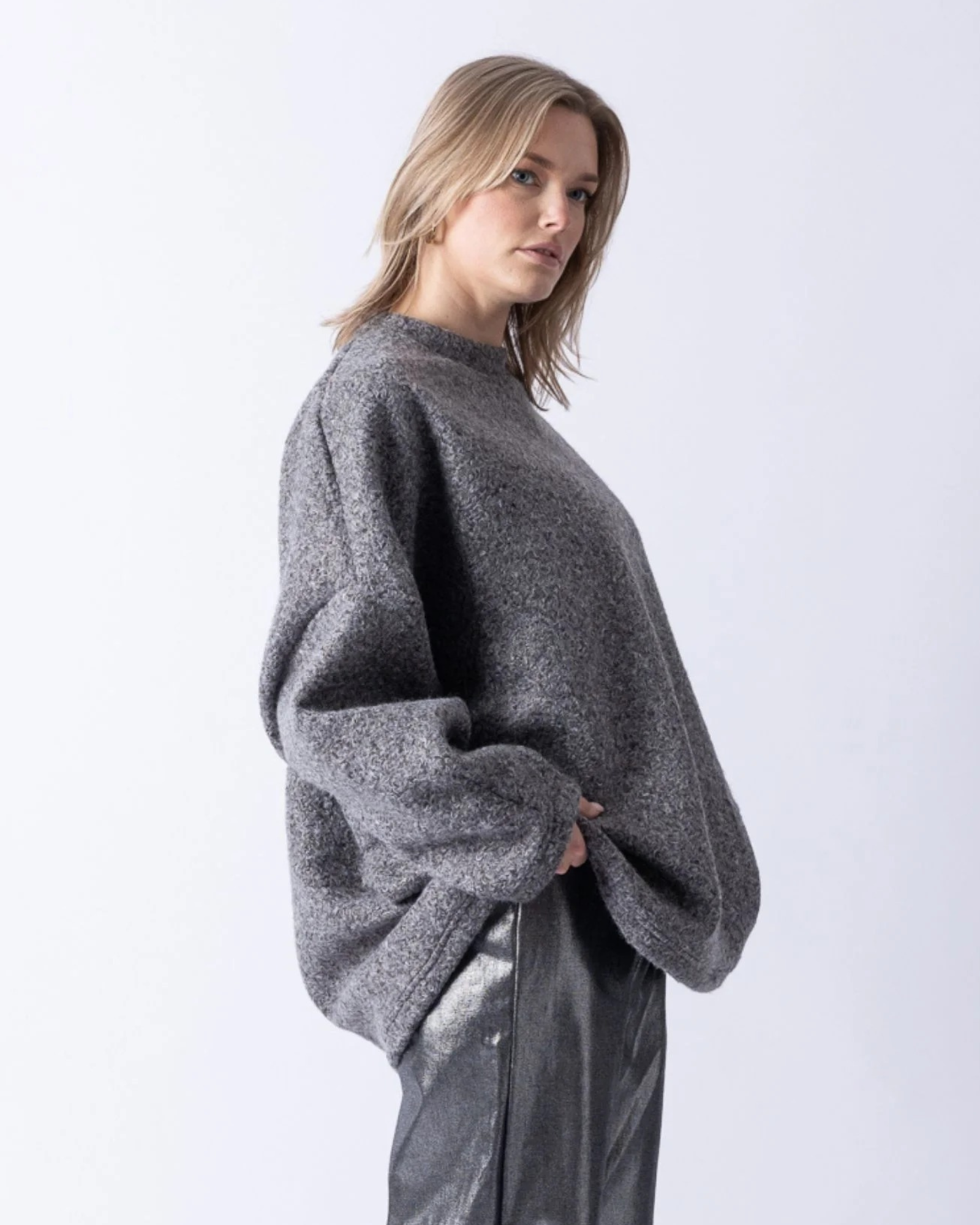 BOUCLÉ SWEATER LONG