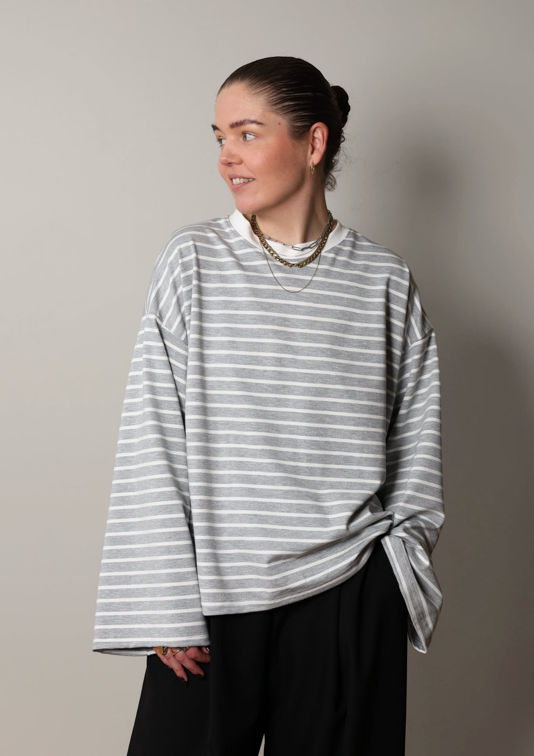 CONTRAST T