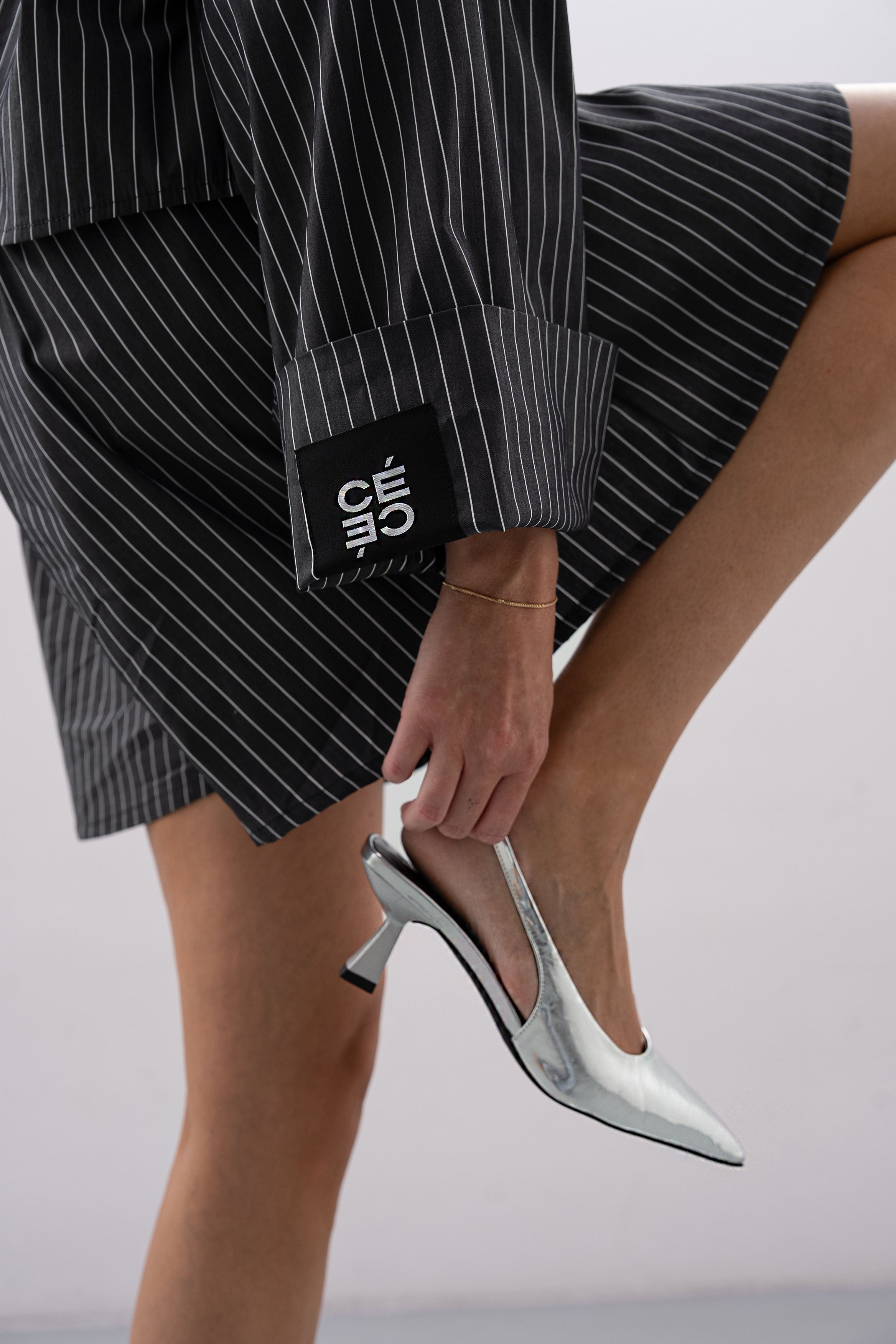 STRIPED BUTTERFLY SHORTS