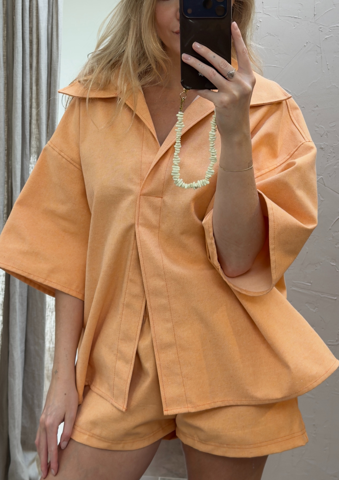 SHORTSLEEVE BLOUSE