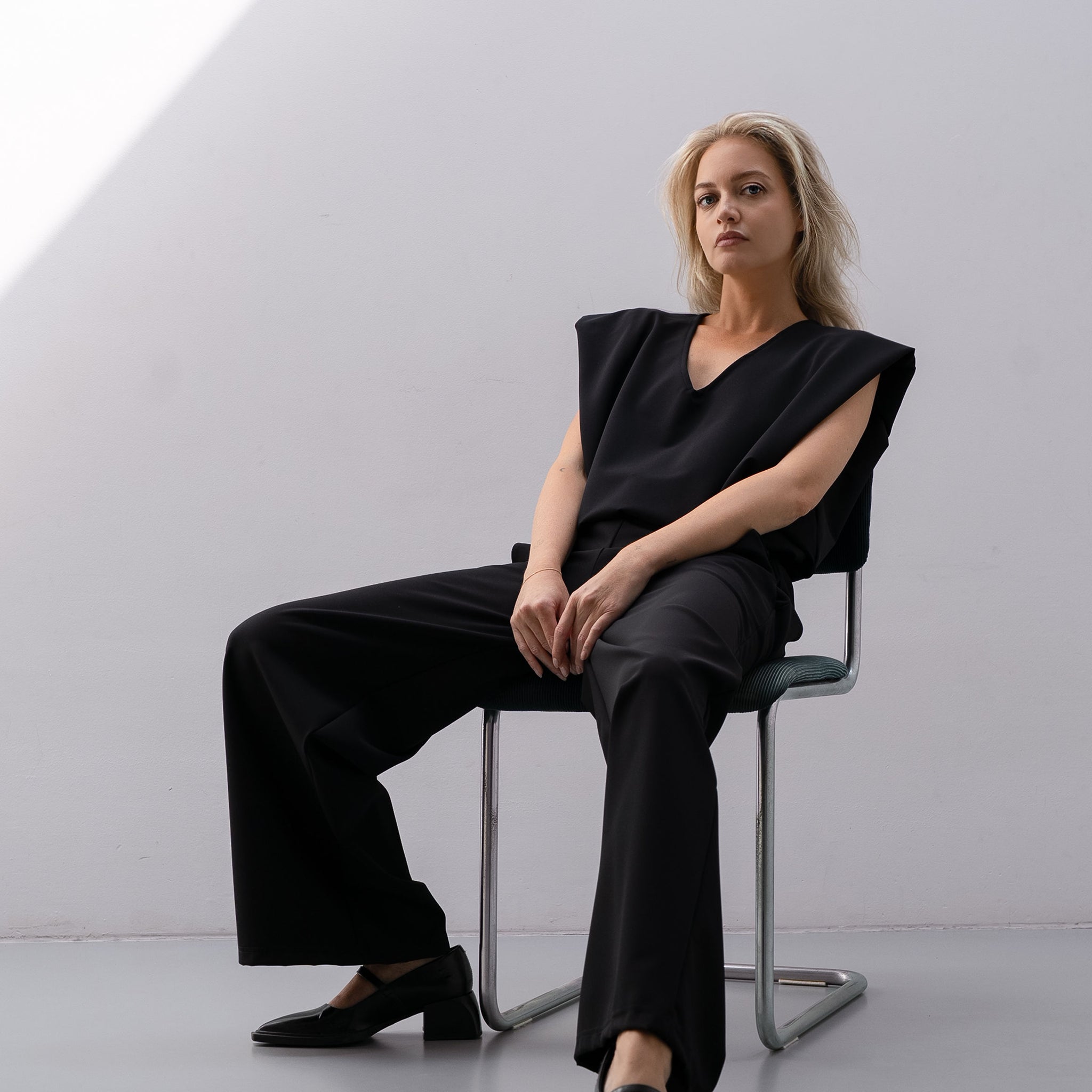 DRAPE TOP BLACK