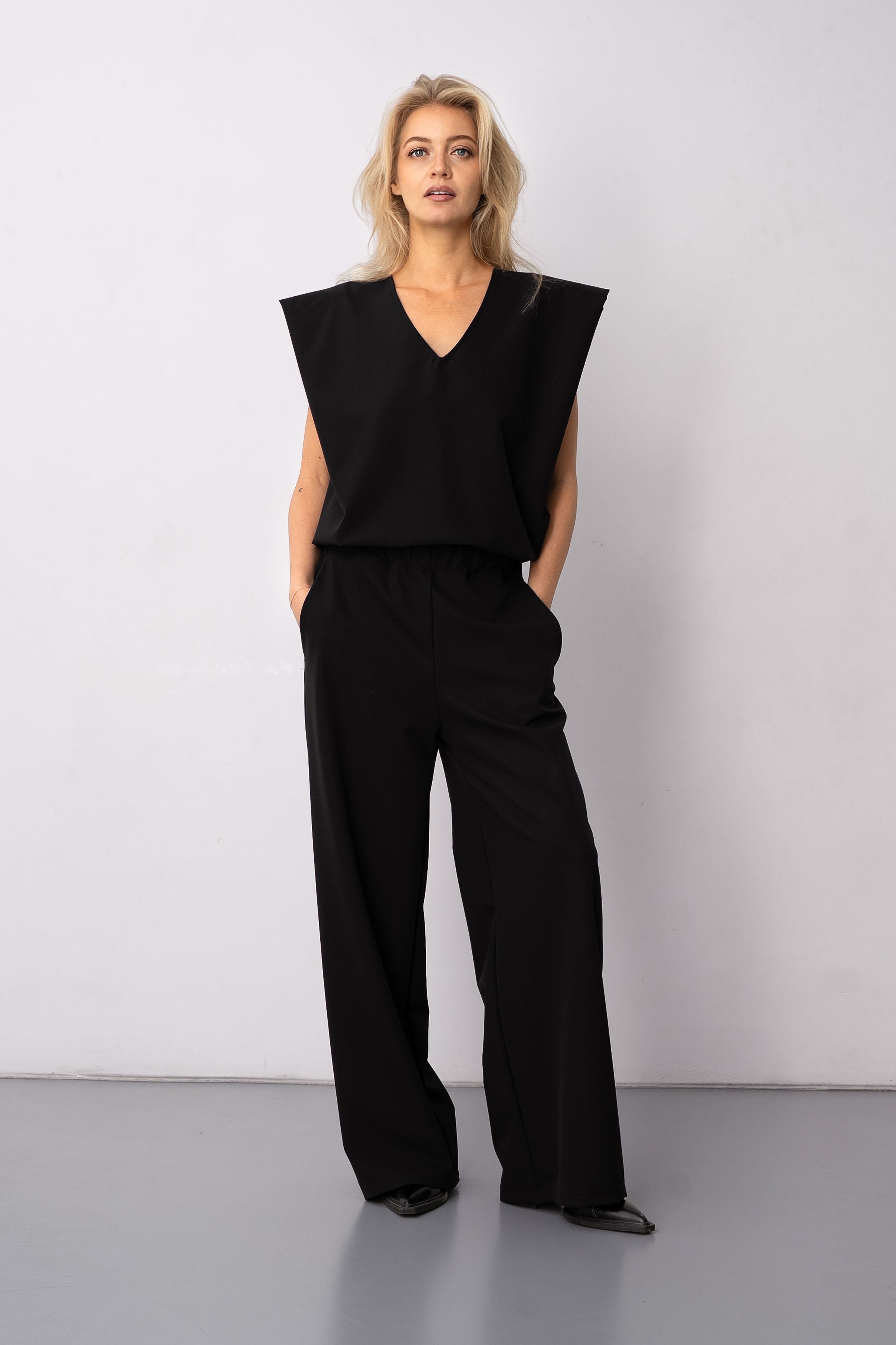 DRAPE TOP BLACK