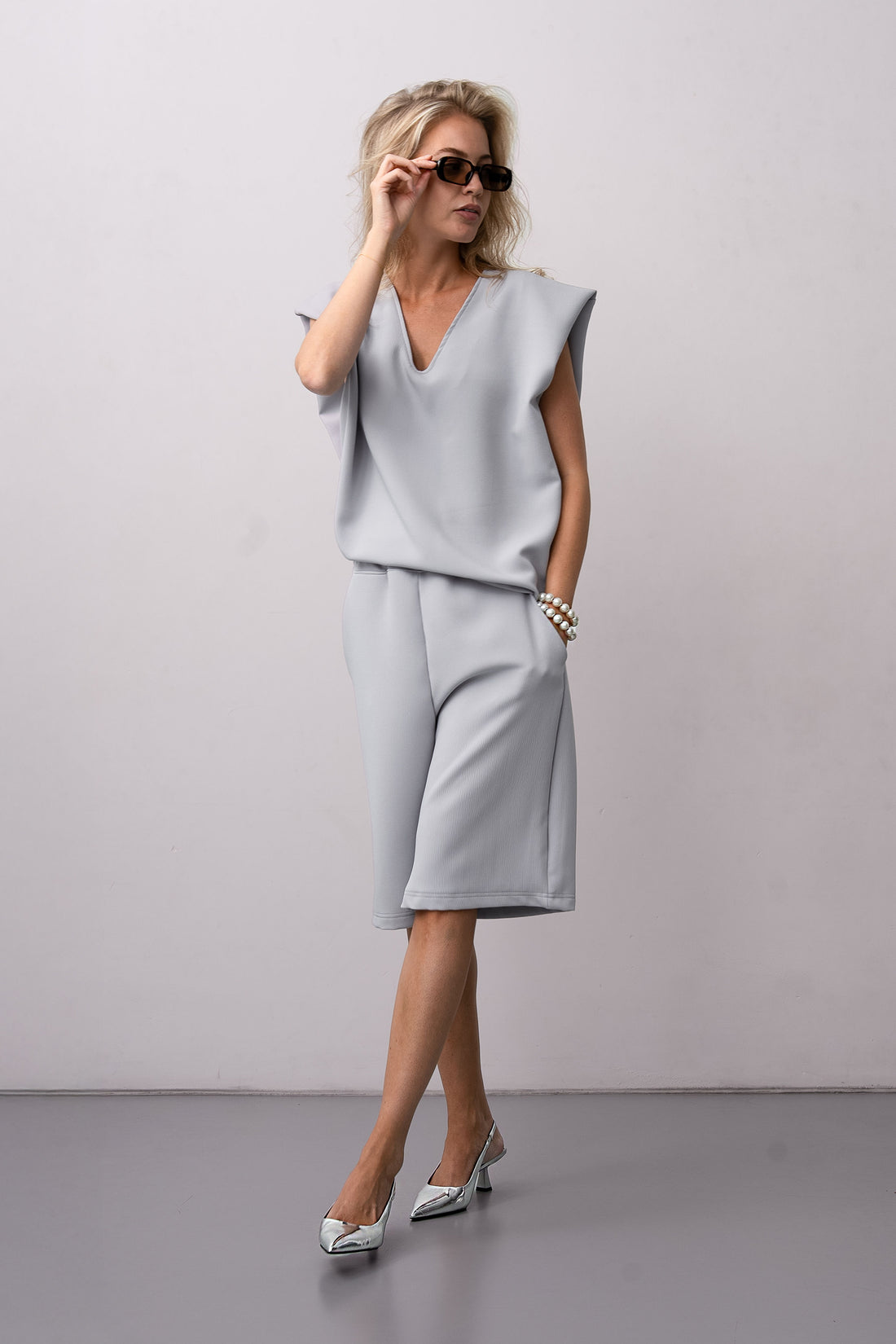 DRAPE TOP GREY