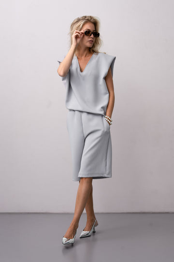 BASIC BERMUDA LIGHT GREY