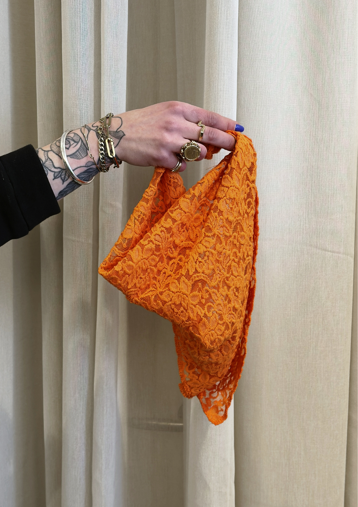 LACE BANDANA SHORT