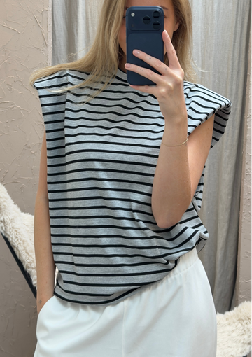 SHOULDER TANK