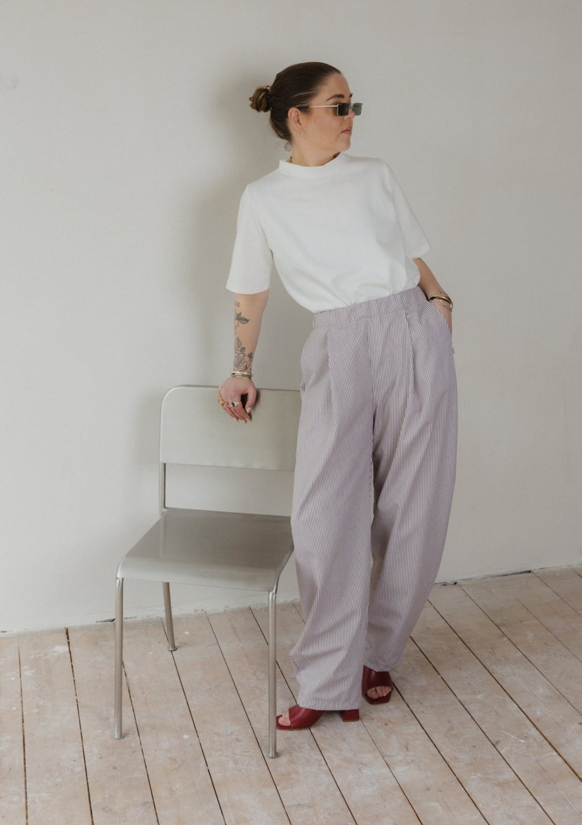 PLEATED BARREL PANTS