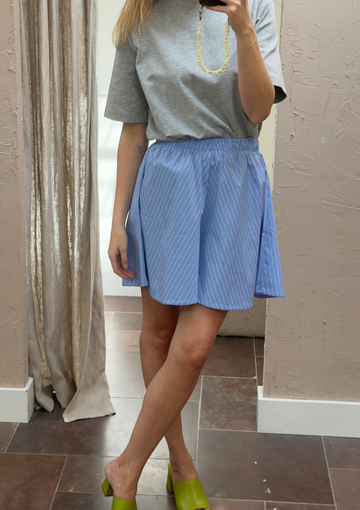STRIPED BUTTERFLY SHORTS