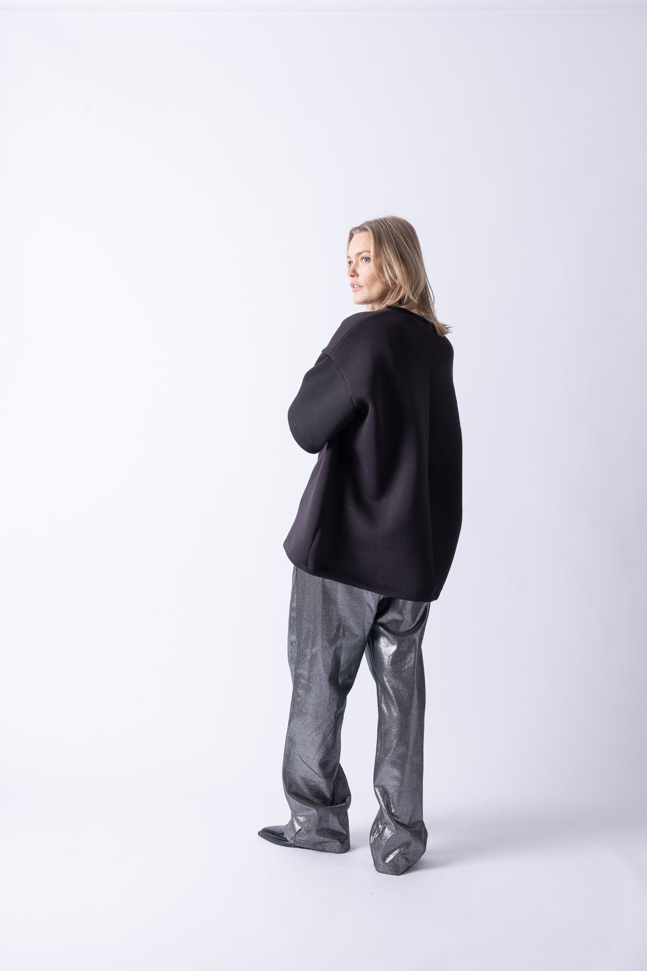 BIG T SWEAT SHIRT BLACK