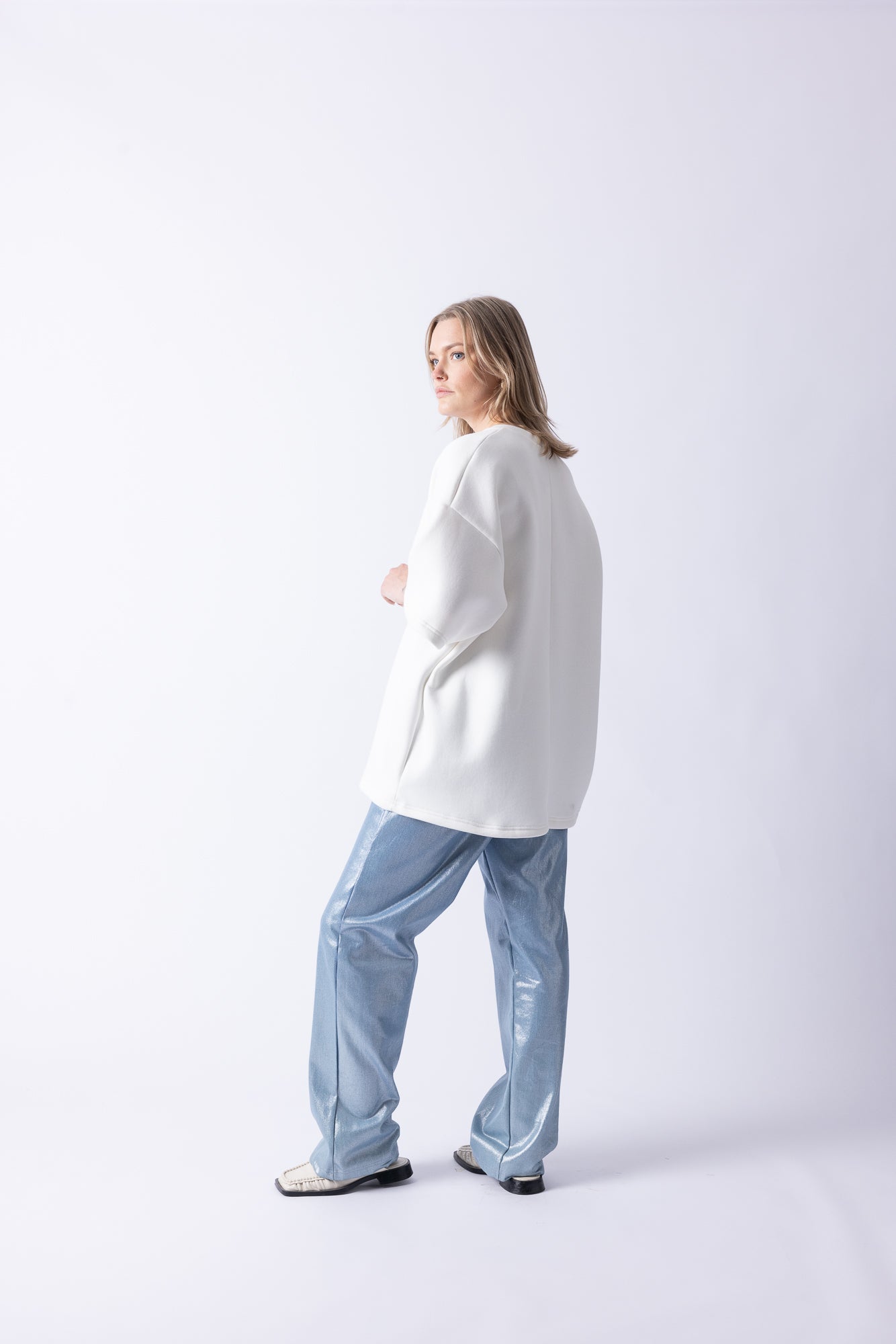 BIG T SWEAT SHIRT WHITE
