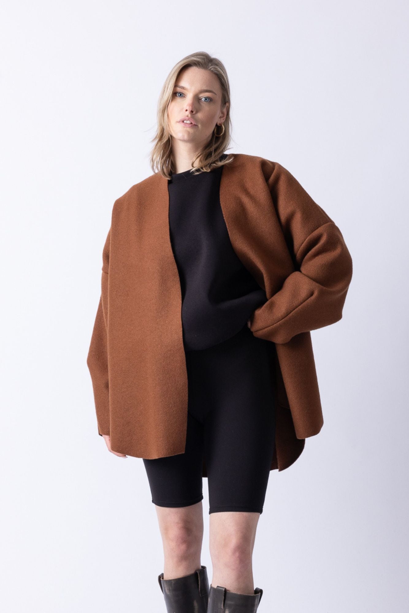 BOMBER VEST LONG BROWN