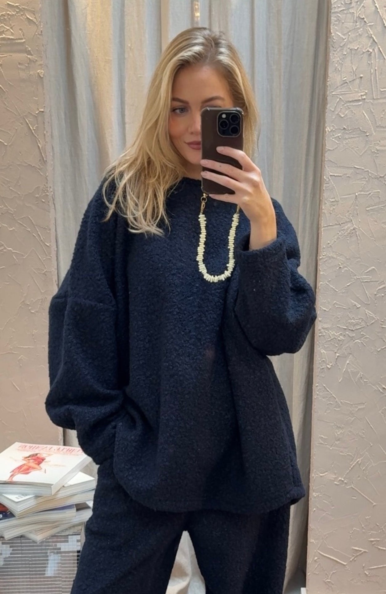 BOUCLÉ SWEATER