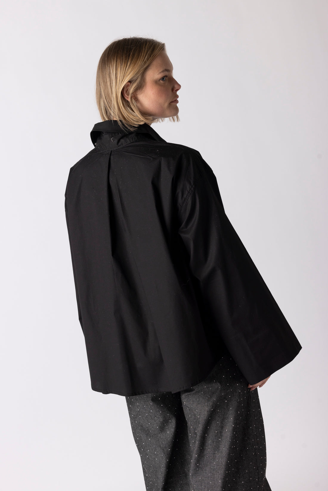 DADDY BLOUSE SHORT BLACK