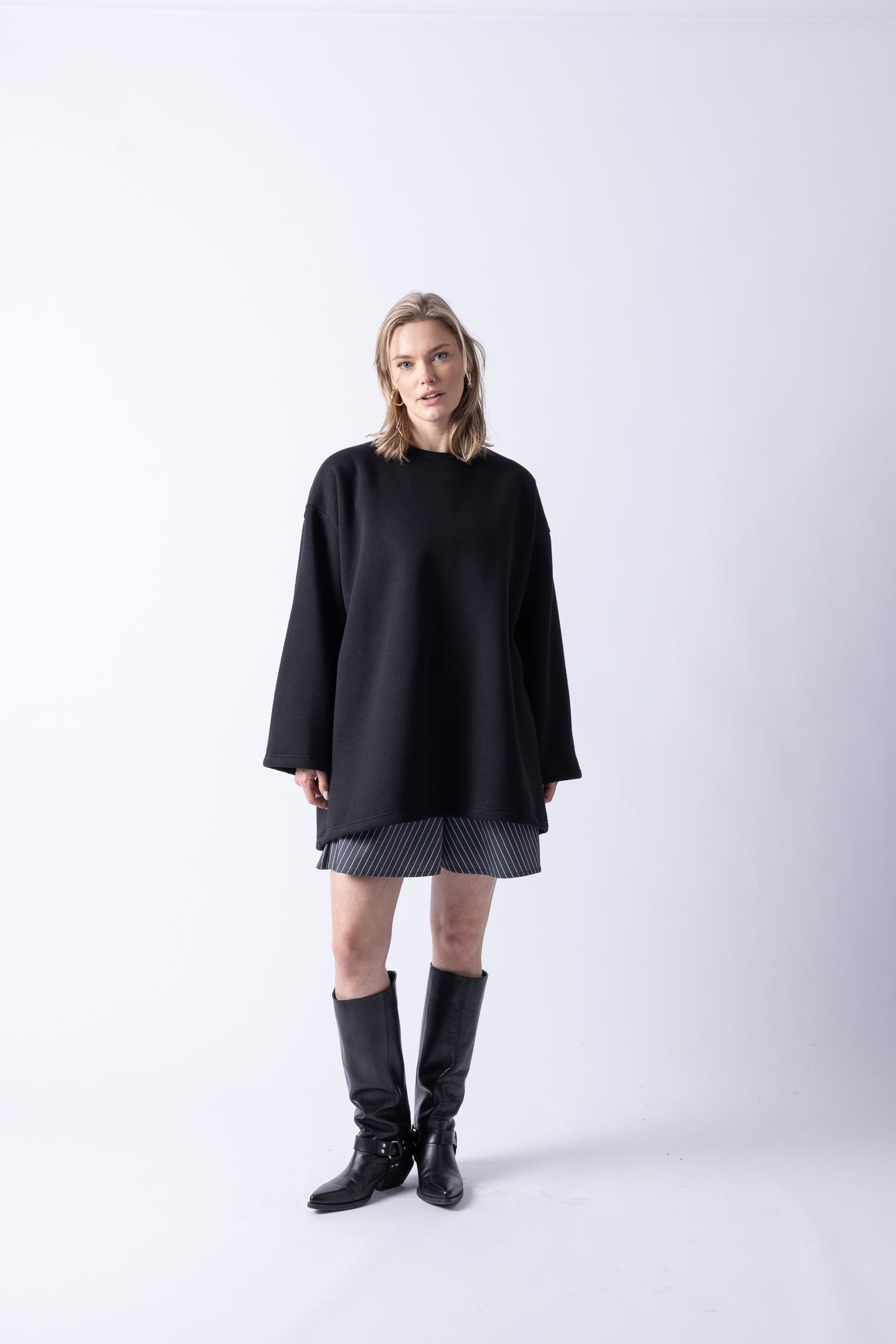 LONGSLEEVE SWEATER BLACK