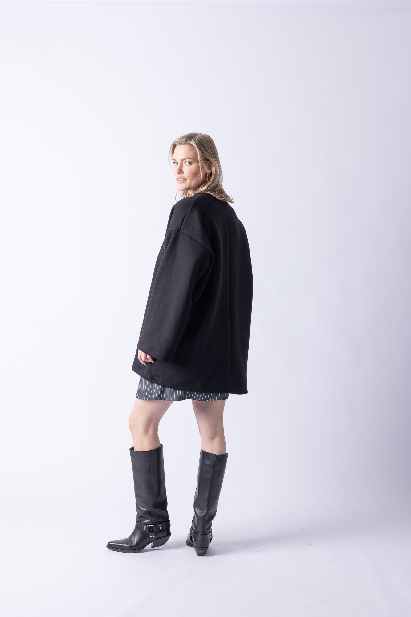 LONGSLEEVE SWEATER BLACK