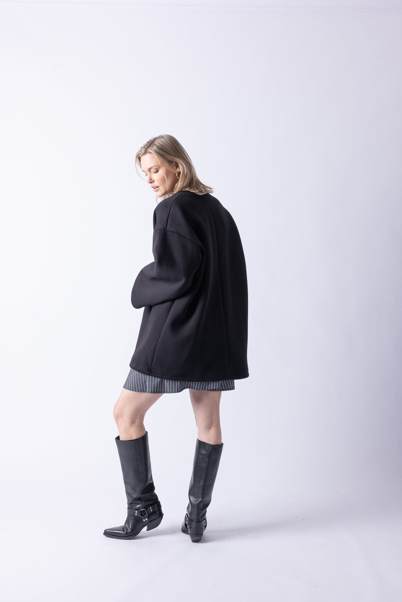 LONGSLEEVE SWEATER BLACK