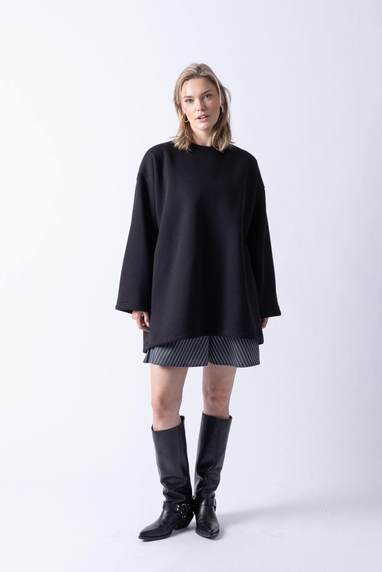 LONG SLEEVE SWEATER BLACK