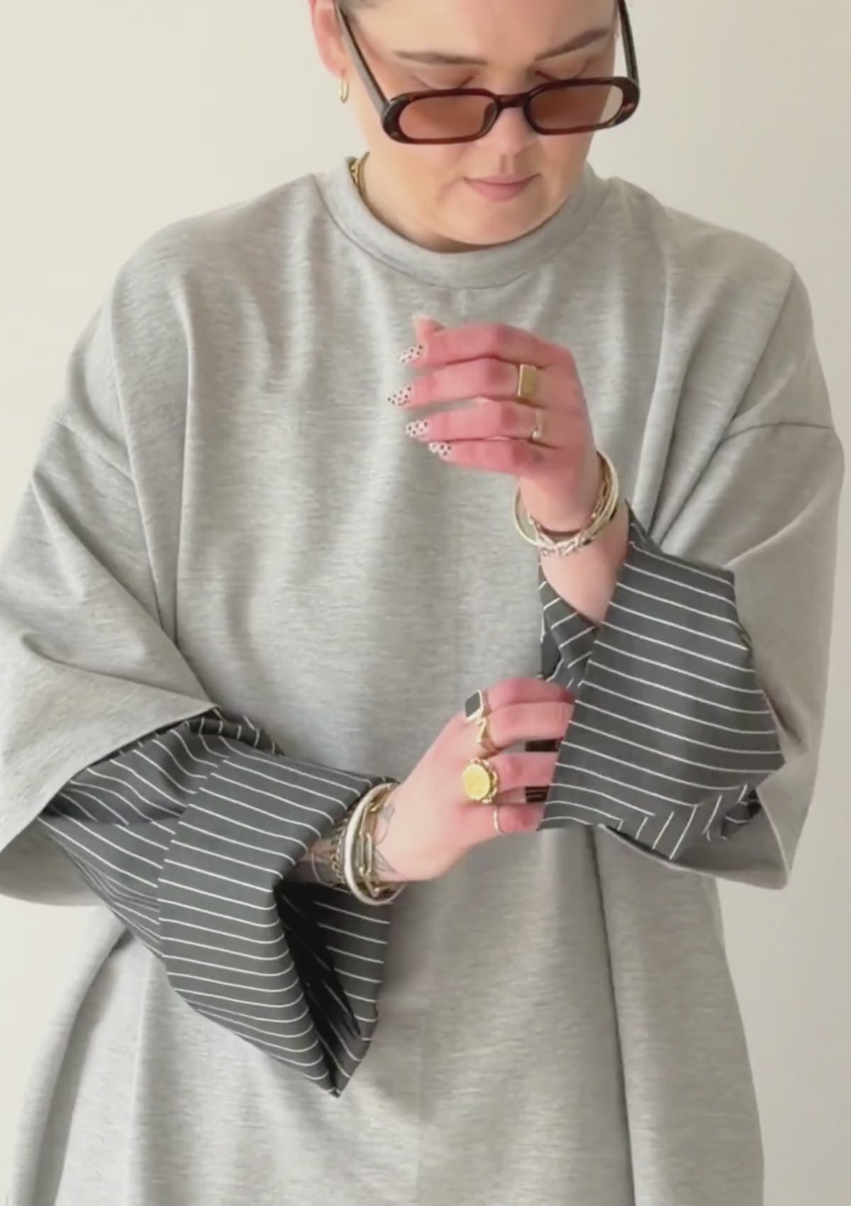 2 SLEEVE T