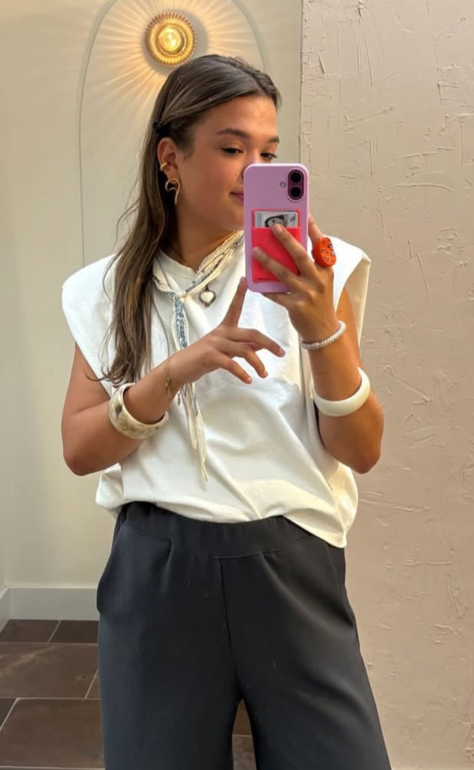 SHOULDER T WHITE