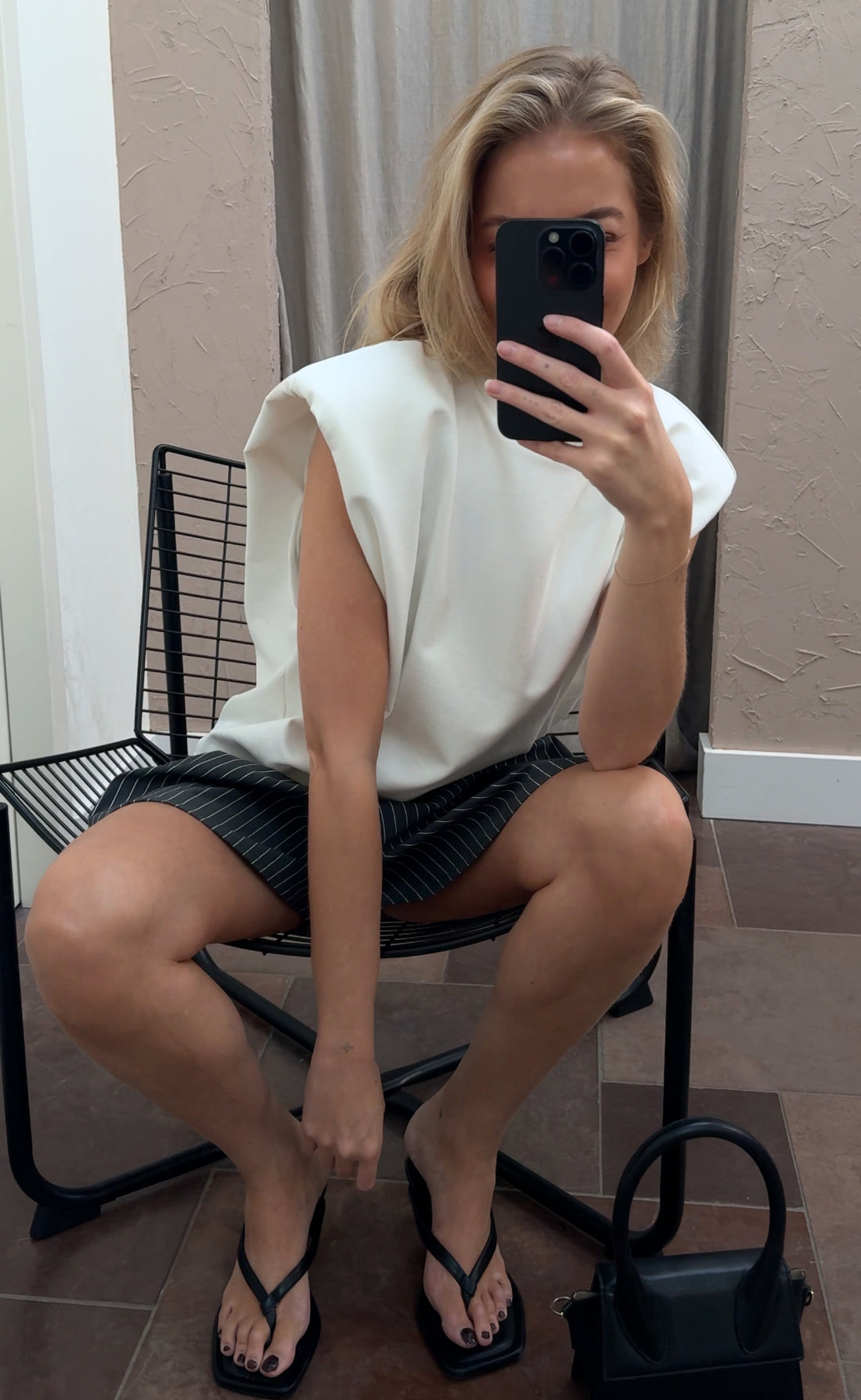 SHOULDER T WHITE
